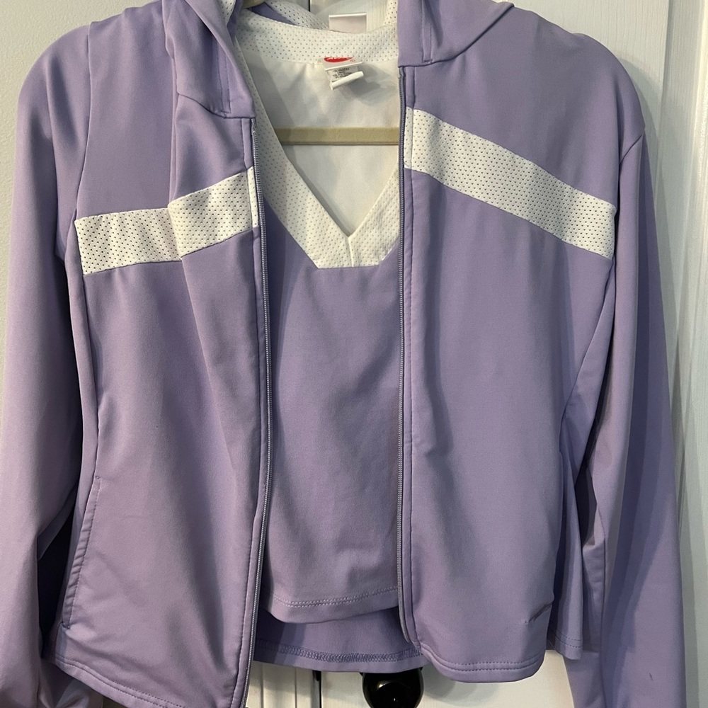 Athletic Tops View 3